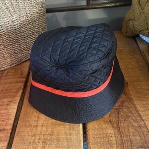 Land’s End PRIMALOFT bucket hat